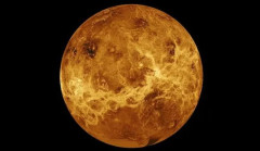 金星は衛星を飲み込んだ可能性がある、灼熱地獄への引き金か！