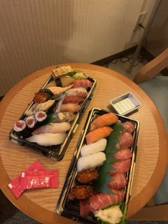 【証言】深夜5時にすしざんまいで爆買い→まさかの会計金額に絶句ｗｗｗ