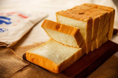 すまん、食パンって8枚切りでよくね？？