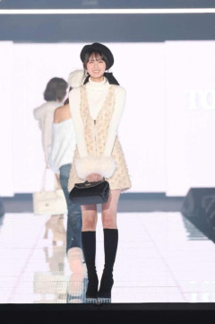 乃木坂46遠藤さくら、ヒロイン級のキュートさ　クラシカルコーデ×極上スマイルで魅了
