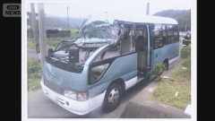 三重県津市　マイクロバスが高さ制限バーに衝突…野球部員6人重軽傷　車高は制限より高く　[9/27]