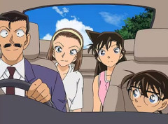コナンってなんで新一であることを蘭や小五郎のおっちゃんにもずっと隠してるの？