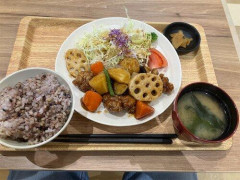 【驚愕】「食べても太りにくいと思う外食チェーン」をマッチョ100人にアンケート、1位の店で彦摩呂さんが1週間検証した結果ｗｗｗｗｗｗｗｗｗｗ