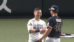 オリックス岸田監督の粋な演出　中村晃の打席に“ドラフト同期”岩嵜翔をマウンドへ送る