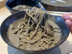 【画像】煮干しラーメンとかいう健康によさそうなラーメン