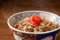 【悲報】ワイ、牛丼屋で牛丼に紅生姜を一度も乗せたことがないｗｗｗｗｗｗｗｗｗｗ