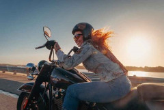 【画像】Amazonで、凄いバイクの防寒具が売られる。お前らの想像の10倍くらい凄いｗｗ