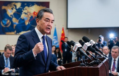 「軍国主義の復活を防ぐのは共同責任」…中国の王毅外相、日本念頭に米国に協力を呼びかけ！
