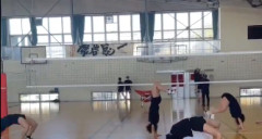 【悲報】女子バレー部の練習、まるで拷問…