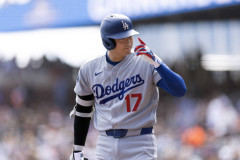 【悲報】大谷翔平さん、１８試合８６打席本塁打なしシーズンを終了してしまう