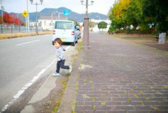 【戦慄】車の陰から女の子が飛び出し、不可避