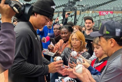 村上宗隆のワイルドカードへ「許してあげて」MLB公式が異例の嘆願