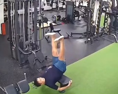 【動画】何がしたかった。スポーツジムで大怪我してしまったおじさん。