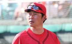 広島新井監督続投の舞台裏。OB「今のチーム状況では誰も引き受けたくない」