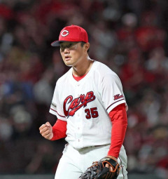 カープ工藤泰己、打者顔負け“威圧感”で勝ち越しの押し出し四球もぎ取り自援護ｗｗｗ