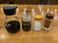 醤油、砂糖、味醂、塩、味の素、昆布と鰹の出汁、日本酒、ソース、ケチャップ、味覇←これを買った訳やが