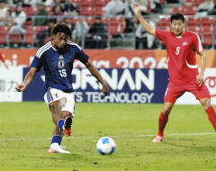 【動画】サッカー日本代表、北朝鮮の選手に殴られまくるｗｗｗｗｗｗｗｗ