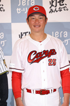 広島、来季から石原慶幸監督就任が内定してたが「この状況での就任は可哀想」と新井監督の続投が決定