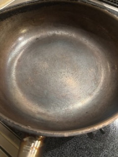 【朗報】ワイの鉄フライパン、ええ色に育つ（※画像あり）