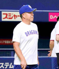 中日・井上監督が辞任「自分が辞めるのがベスト」