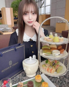 【画像】最近の港区女子さん、ガチで美人すぎんだろwwwww