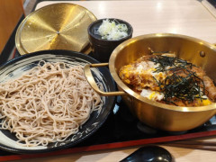 ゆで太郎でカツ丼食べたよ
