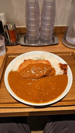 海外「東京でサラリーマンしてるけどこれが平日に食べたランチだ」日本のランチメニューに対する海外の反応