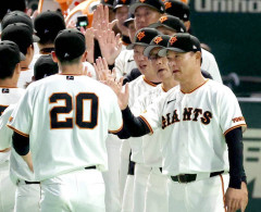 【巨人】橋上監督代行「思いと結果がやっと一致」戸郷翔征を称賛　ダルベックは下半身の張りで大事とり交代　岸田行倫は精神的支柱として合流…一問一答