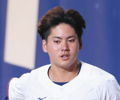 退任する井上監督へ金丸夢斗「入団時に『日本のエースになれる』と言ってくれた。いつかは圧倒的な成績を残して、良い報告をしたい」