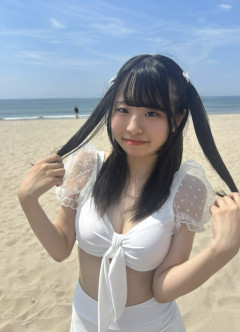 【画像】15歳のJK声優、脱ぐ
