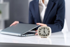 有能上司ワイ「時間きたし帰っていいよ」無能新人「お先に失礼します！」みんな「ちょｗｗｗｗｗ」⇒結果ｗｗｗｗｗｗ