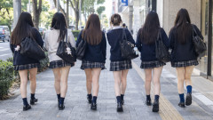 女って歩いてるときに何であんなに絶妙に邪魔なポジショニングするの？
