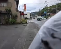 【動画】土佐でサイクリング配信をしていた男性が事故って意識を失う。