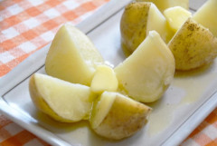 【悲報】イモ使った料理、全部面倒⋯⋯🥔