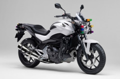 教習所でNC750乗ったんやけど、市販大型バイクってこれよりどんくらい速いん？