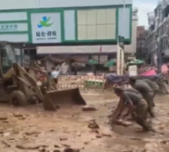 中国、洪水多発で泥まみれの市街地を先進技術で綺麗にしてしまう！！！