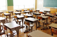 高校1年生でカースト上位の男子5人組に入った結果、いじられ役から次第にいじめへ…