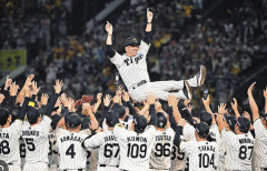 【速報】阪神タイガース、移動日胴上げへ