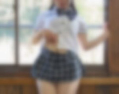 【動画像】むちむち新人モデルさん「お尻100cmぐらいある18歳です🔰」