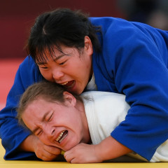 中国選手が衝撃の反則負け 前田凛にガブリ噛みつき 歯形くっきり・・・女子70kg級(※動画あり)   #アジア大会/柔道 |  なんでこの顔できんねん