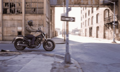 【悲報】バイクメーカーさん、短足チビ（160cm以下）を完全に切り捨ててしまう