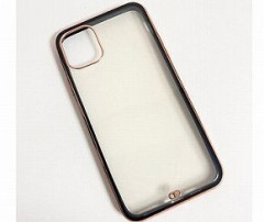 スマホのクリアケース、すぐ黄ばむ