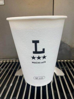 【悲報】コンビニでコーヒーを買った男性さん、カップより１段階多い量を注いで逮捕されてしまうｗｗｗｗｗｗｗｗｗｗ