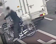 【悲報】チャリカスさん、とんでもないすり抜けに失敗してしまう😭