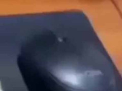 新しいワイヤレスマウスを買ってきた。…あれ？ＰＣが反応しないぞ → でしょうね…