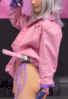 【速報】えなこ、コミケで尻丸出しコスプレwwwwwwwwwwwwwwwwwwwww