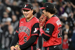 【朗報】村上とバルガスの絆、日米のファンから絶賛され始める