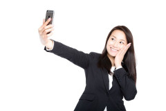 【因果応報】ご近所さんに、高校途中で妊娠して中退してデキ婚した娘さんがいた。そこのお宅の母親は後ろめたいのか、近所の子無し夫婦を嘲る発言を繰り返した。そしたら娘さんは