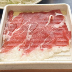 【朗報】しゃぶしゃぶのしゃぶ葉さん、他客が配膳ロボットから肉の横取りする問題について再発防止策を発表
