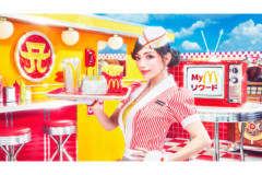 浜崎あゆみとマクドナルドがコラボ　「ayuがマックの店員に」　200人限定ライブ＆グッズなど発表